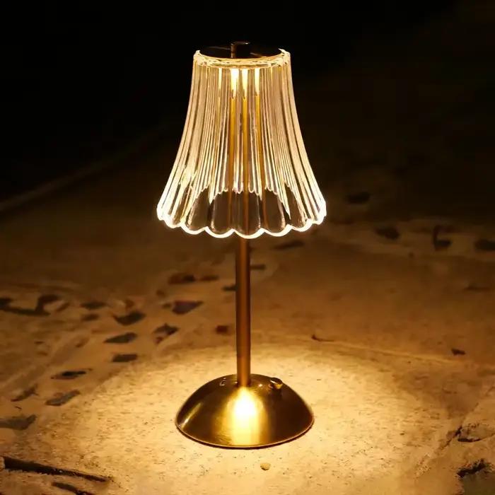 Lampe de bureau LED en cristal vintage, chargement USB, adaptée aux chambres et aux salons, créant f