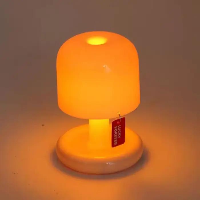 Mini lampe de nuit créative de style champignon, rechargeable par USB, pour la décoration de bar à c