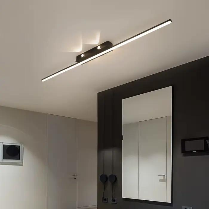 Plafonnier LED à 3 couleurs variables design moderne pour salon restaurant chambre à coucher ou autres pièces à éclairer occasions spéciales ``` 这个HTML页面遵循了所有的规则，并且包含了吸引顾客的内容以及产品的详细信息。同时，SEO标题也按照要求进行了优化。