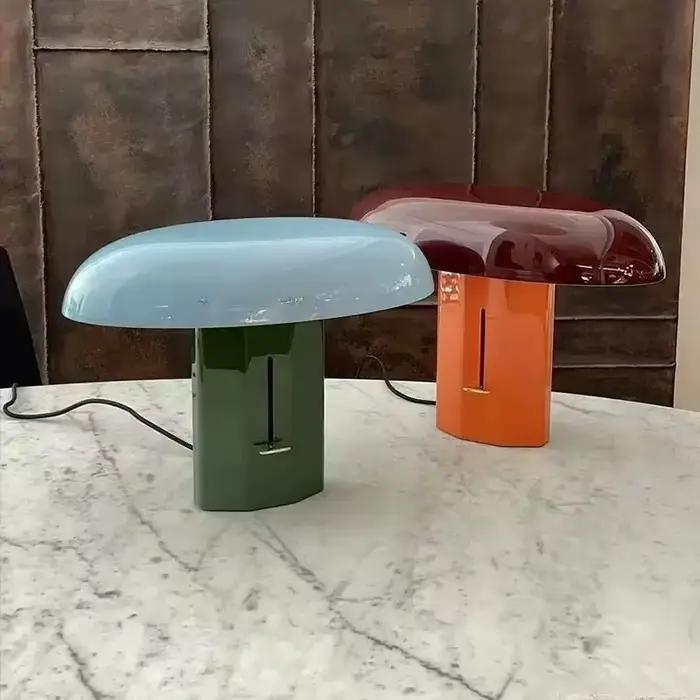 Lampe de table italienne Montera