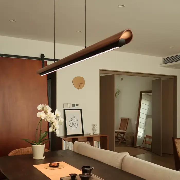 Lampes suspendues en bois