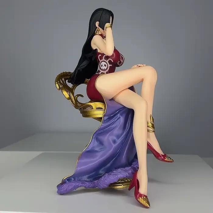 Figurine Boa Hancock en PVC pour canapé assis, 23cm, modèle d'affichage statique, jouets de décoration à collectionner, Statue cadeau pour Fans, une pièce