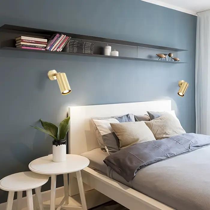 Applique murale LED réglable en laiton doré