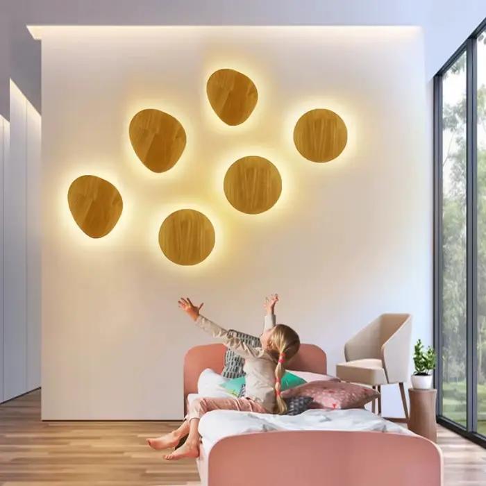 Applique murale LED en bois
