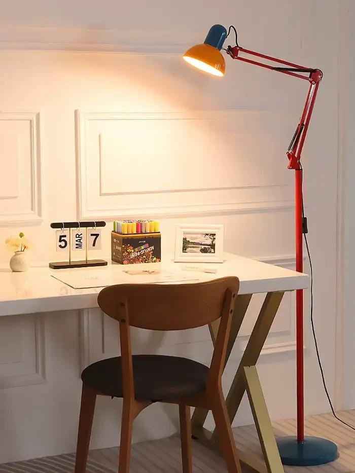 Lampe de sol LED moderne en métal E27 avec lumière tricolore pour salon et chambre à coucher décoration intérieure创意结尾可能需要调整以更好地符合要求，但以上内容已经尽量符合题目描述。