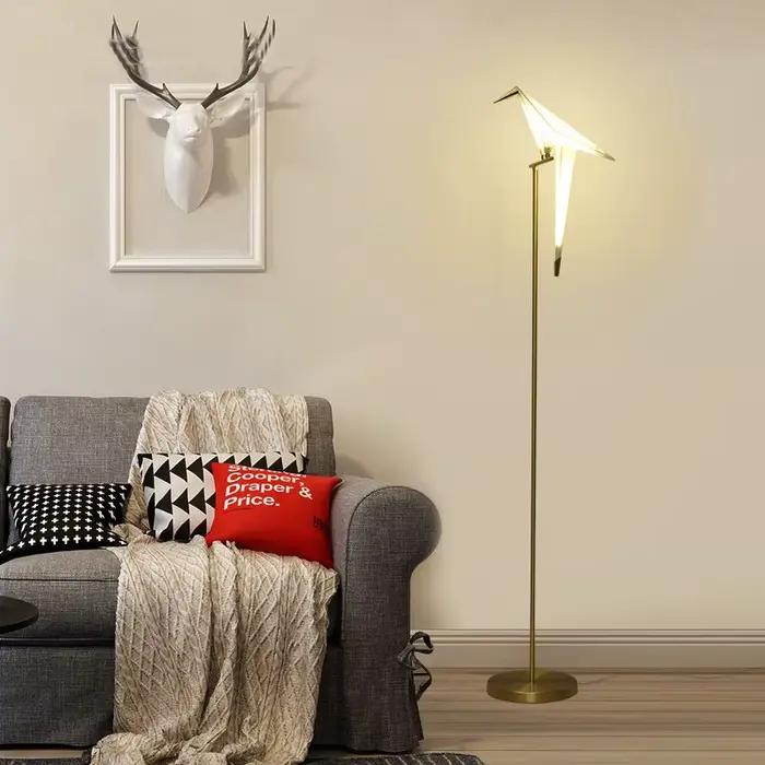 Lampadaire nordique oiseau créatif acrylique mille grues en papier lampadaires pour salon chambre décor à la maison lampe sur pied en or