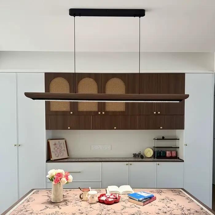 Lampes suspendues en bois