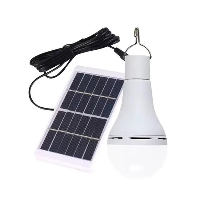 Lumière solaire USB chargée suspendue