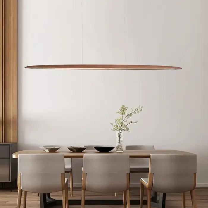 Lampe LED suspendue en bois au design moderne