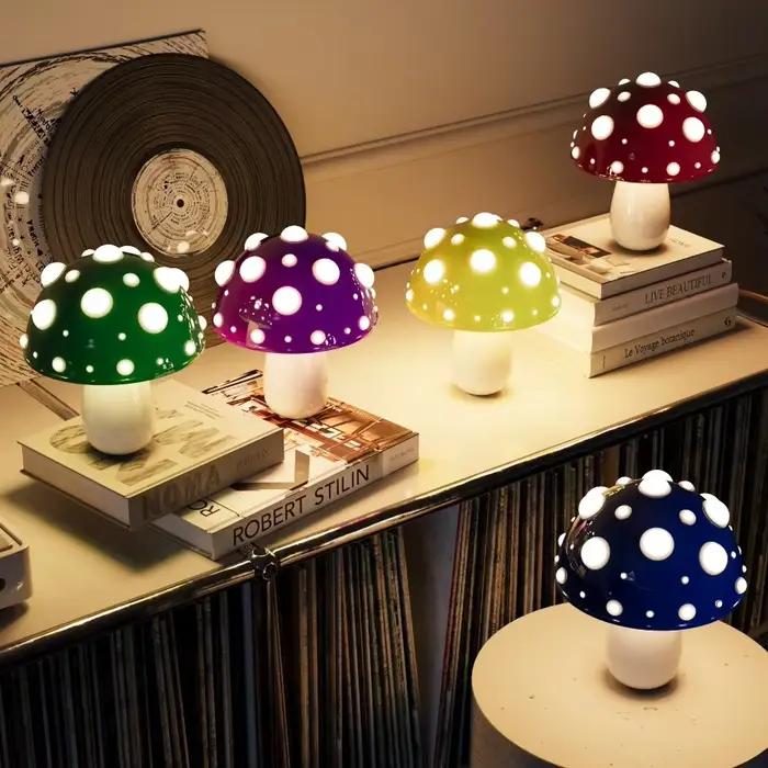 Lampe de table champignon pour enfants