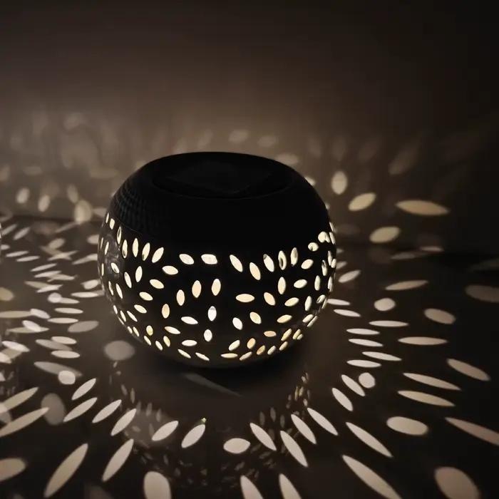 Lampe solaire d'extérieur à LED