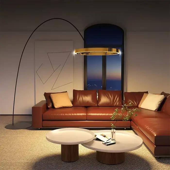 Anneau pêche lampadaire moderniste doré avec LED pour intérieur sophistiqué et luminosité durable pour entrée et salon