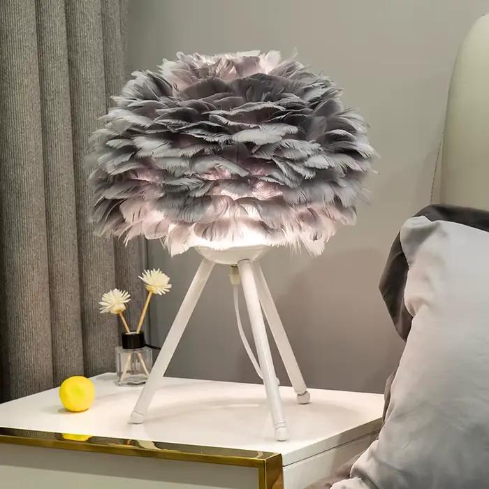Lampe de Table en plumes pour chambre à coucher