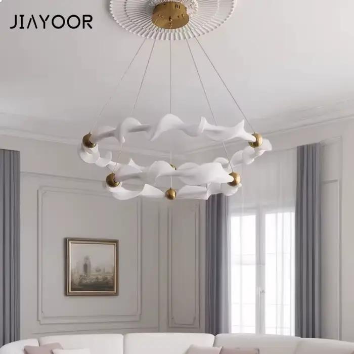 Lampe suspendue de style français pour salon