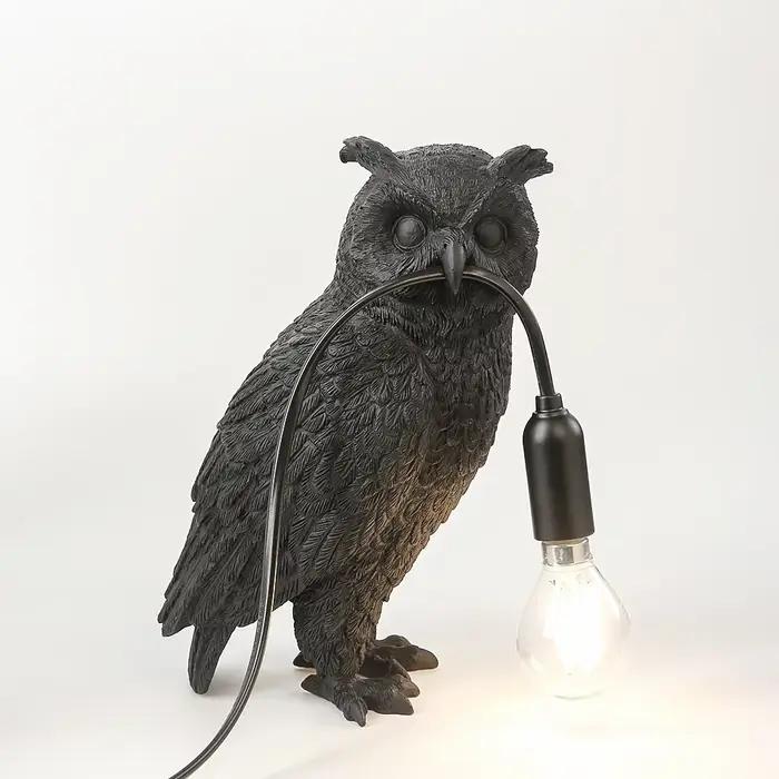 Lampe de table moderne Hibou porte-bonheur