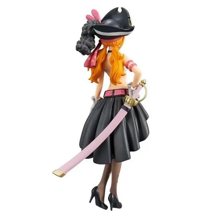 Figurine d'action Nami de l'anime One Piece - Modèle de collection en PVC avec tenue noire pour les fans - Cadeau