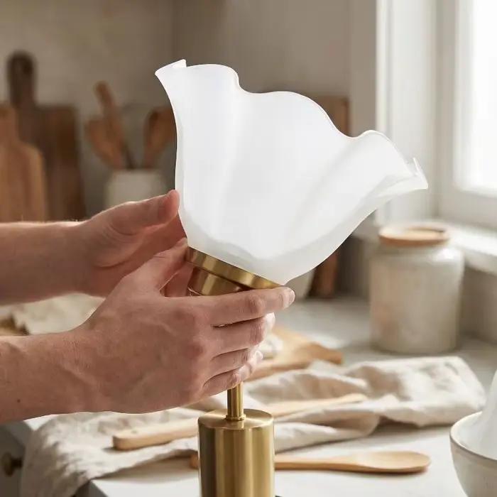 Abat-jour en forme de fleur moderne en ABS pour éclairage de maison ou restaurant en beige bleu brun