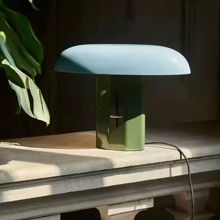 Lampe de table italienne Montera