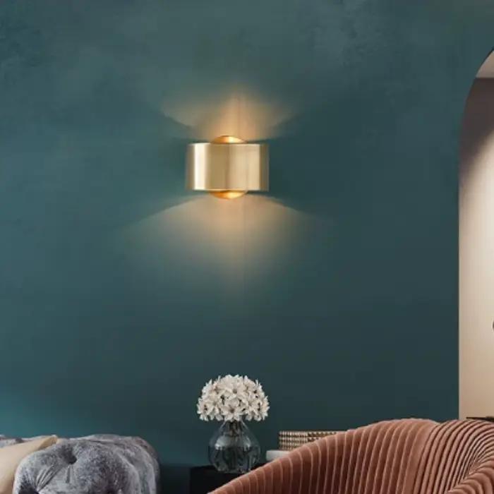 Applique murale moderne Claeted avec abat-jour blanc pour éclairage quotidien en cuisine, salle à manger, chambre et bureau occasions spéciales