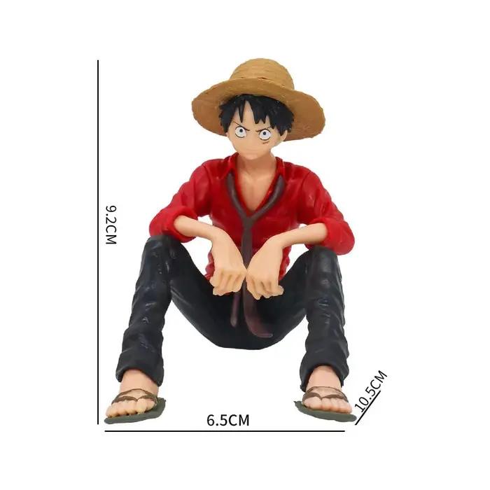 Figurine de capitaine de pirate, chapeau de paille Luffy, une pièce, ornement de tableau de bord de