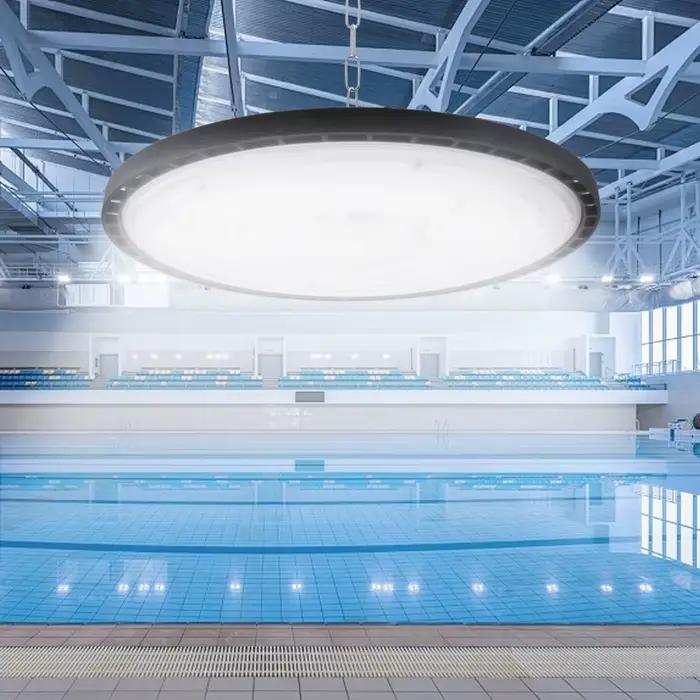 Luminaires industriels modernes avec un éclairage super lumineux de 100W