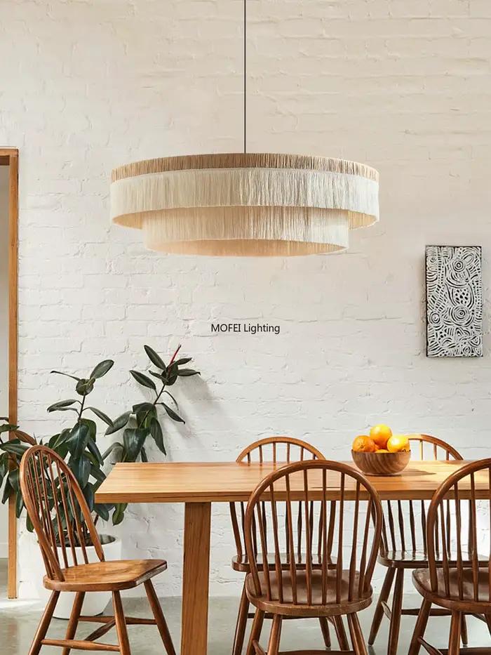 Luminaire suspendu en raphia naturel et rotin