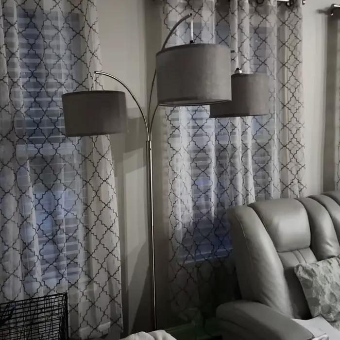 Abat-jour à tambour rond en tissu de lin naturel pour lampes de table et lampadaires en style contemporain gris à offrir pour maison ou bureau occasions spéciales