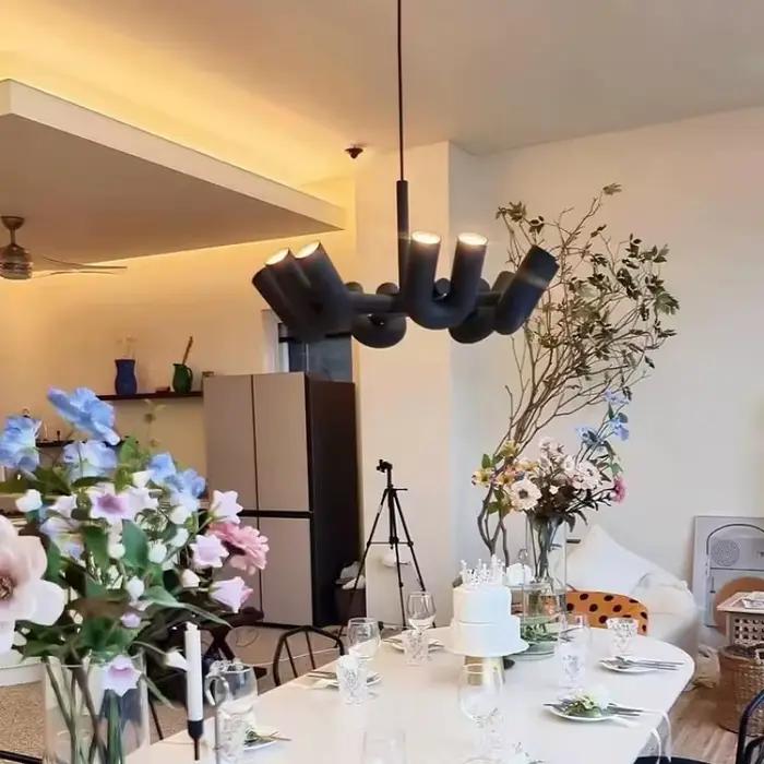 Suspension Art Déco en Fer Gris Métal avec Abat-Jours Multicolores pour Intérieur Élégant Occasions Spéciales Chandeliers LED