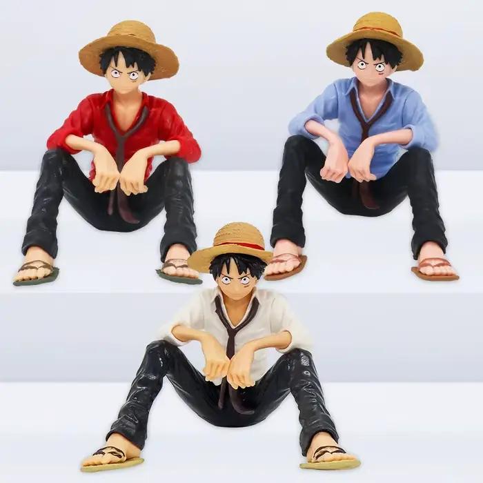 Figurine de capitaine de pirate, chapeau de paille Luffy, une pièce, ornement de tableau de bord de voiture à pose assise