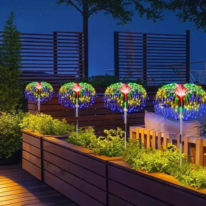 Lampes solaires LED en forme de feux d'artifice