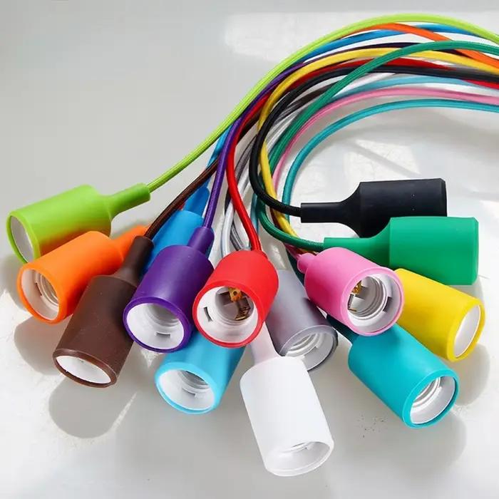 Lampes suspendues modernes simples à tête unique