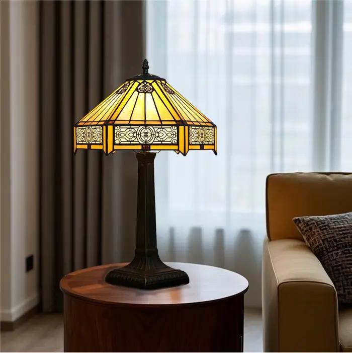 Lampe de bureau rétro, abat-jour en verre coloré artisanal moderne