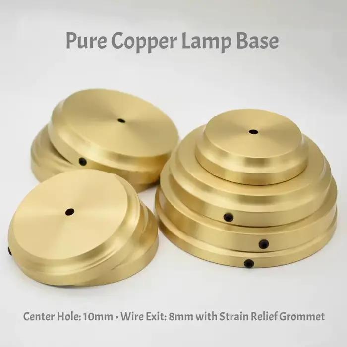 Base de lampe en laiton poli pour éclairage en céramique