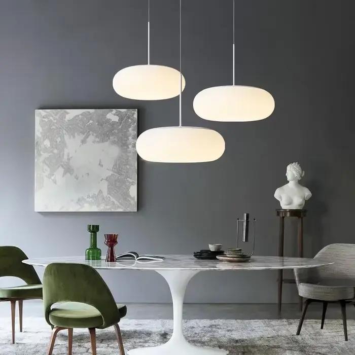 Lampe suspendue à grande boule d'îlot de cuisine