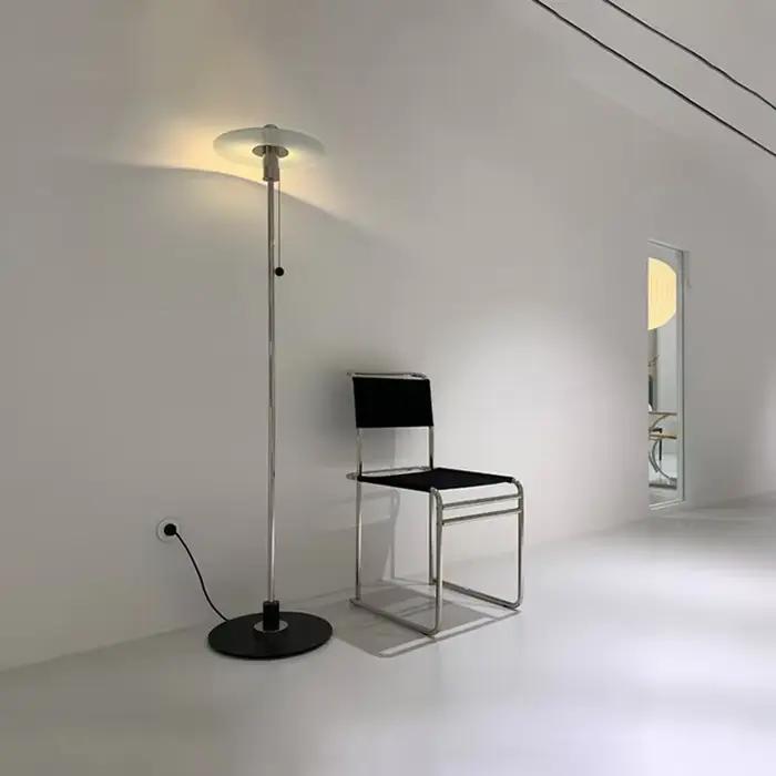 Lampadaire Simple design italien lampe sur pied moderne en argent pour salon chambre décor intérieur